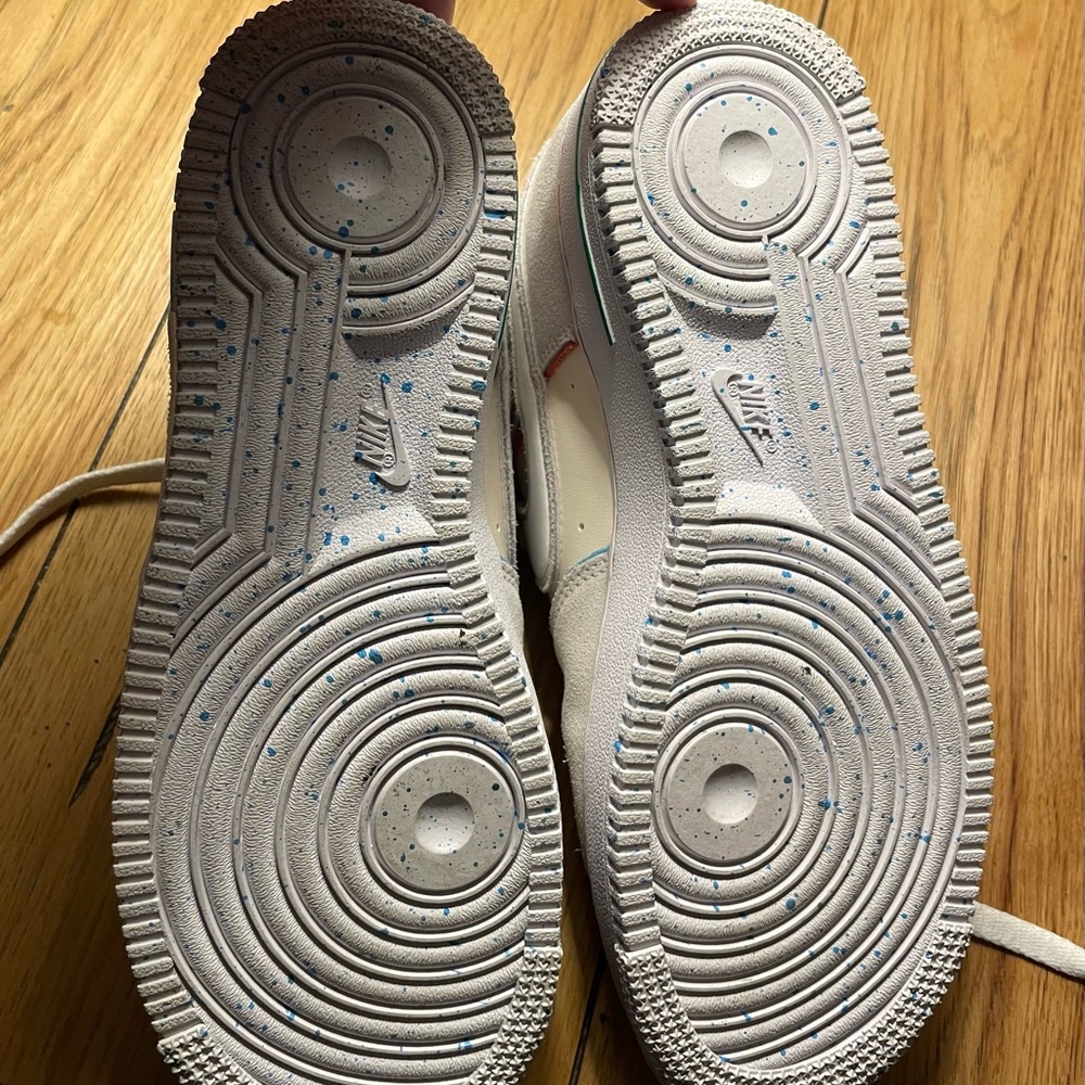 Almost New!!Nike Air Force 1 Boys White and Blue Sneakers- - Picture 3 of 8